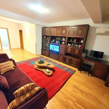 Centru Unirii Luxury Vip Apartament 2 Camere 98 Mp ! Parcare Subterana Privata Incalzita Iarna Si Climatizata Vara Doar Cu Rezervare In Limita Locurilor Disponibile ! Proprietate In Regim Hoteliep - Nu Are Bucatarie ! Бухарест Экстерьер фото