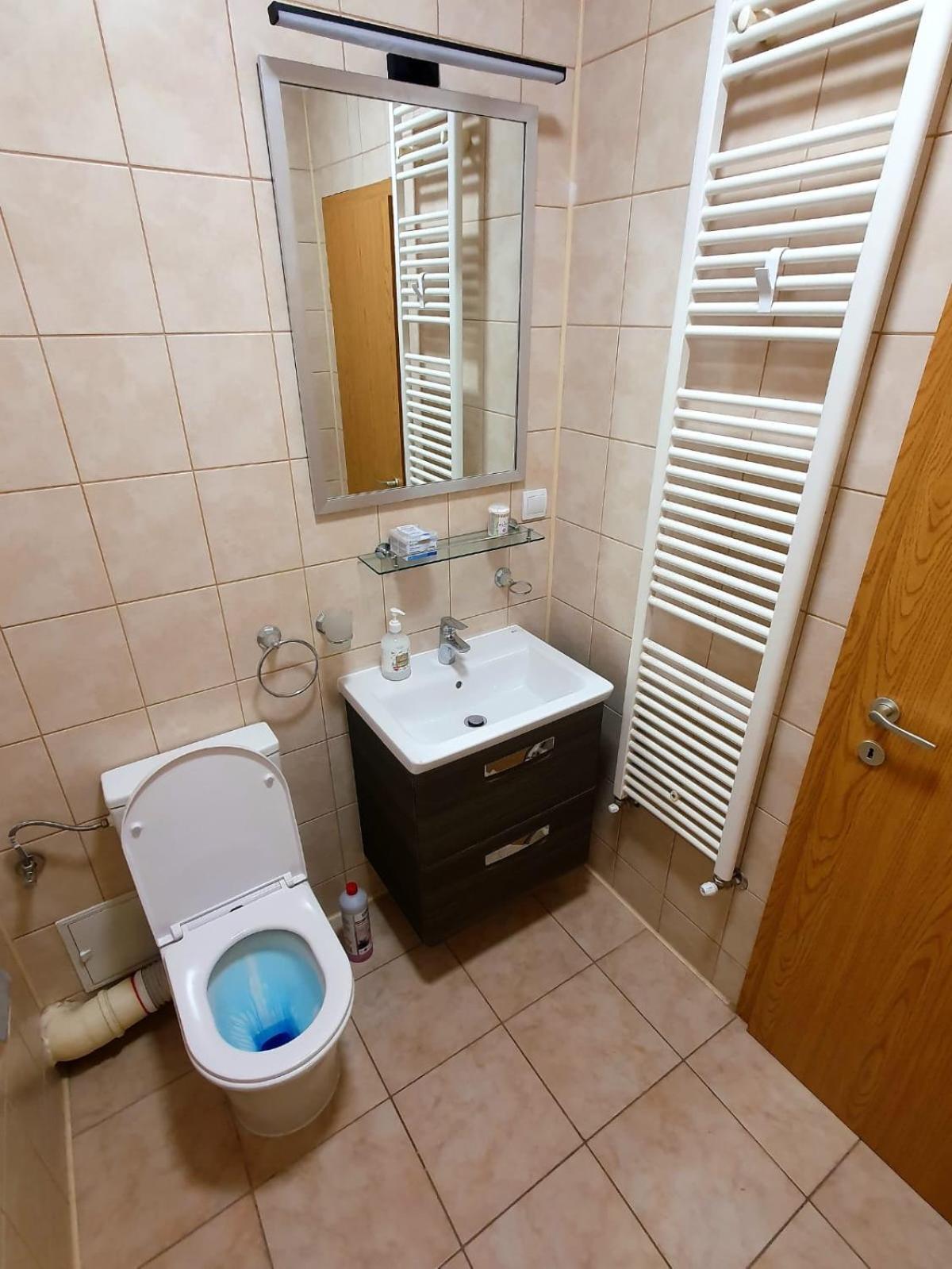 Centru Unirii Luxury Vip Apartament 2 Camere 98 Mp ! Parcare Subterana Privata Incalzita Iarna Si Climatizata Vara Doar Cu Rezervare In Limita Locurilor Disponibile ! Proprietate In Regim Hoteliep - Nu Are Bucatarie ! Бухарест Экстерьер фото